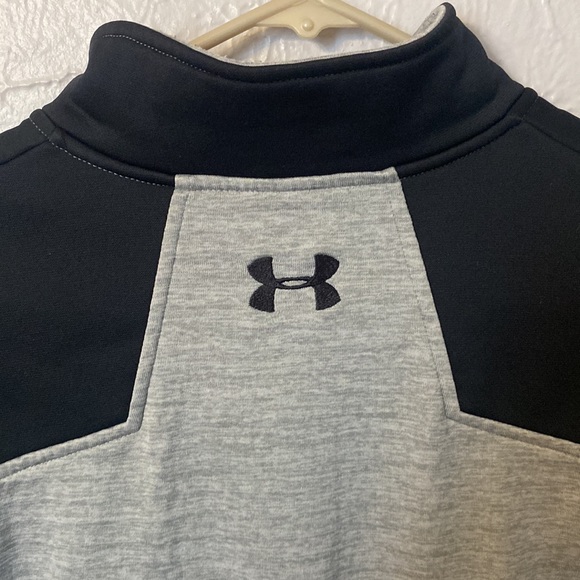 Under Armour Men’s Gray & Black 1/4 Zip Fleece Pullover - M - Picture 9 of 9
